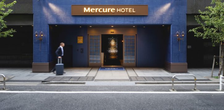 hotel_entrance_1_2-0-2-2