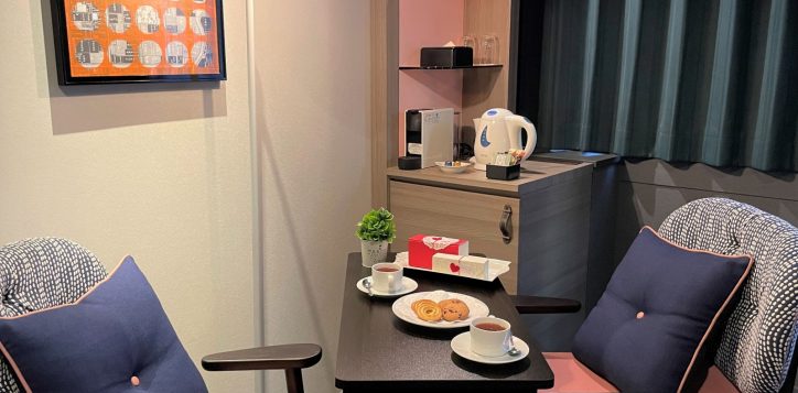 remoteworkroom_tea_trim_20220202